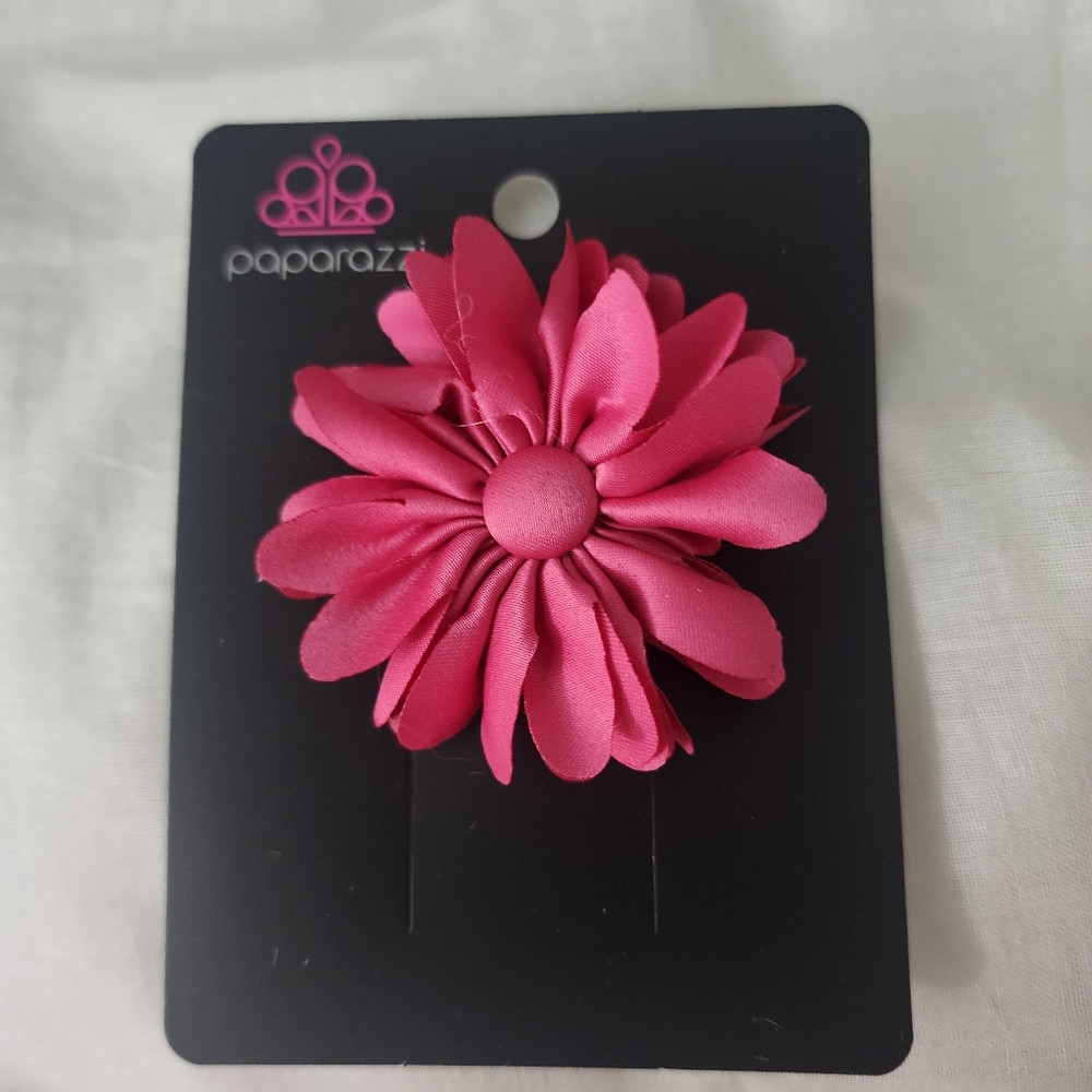 Paparazzi Pink Flower Aligator Hair Clip